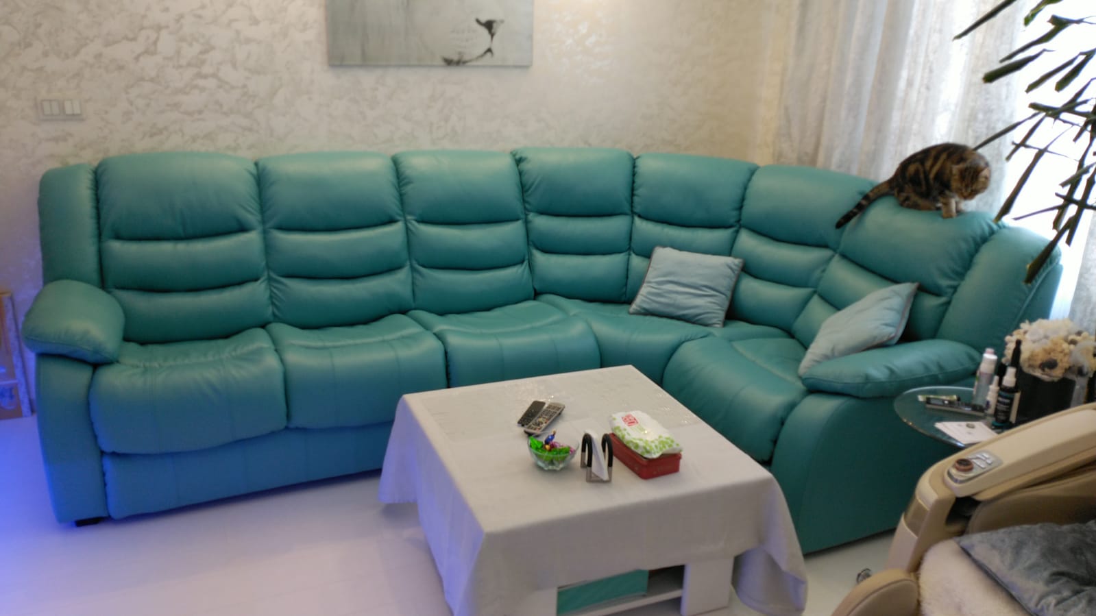 Перетяжка дивана на дому. Тушинская